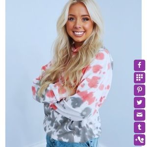 Tie-dye winter hoodie!😍 hopes boutique!